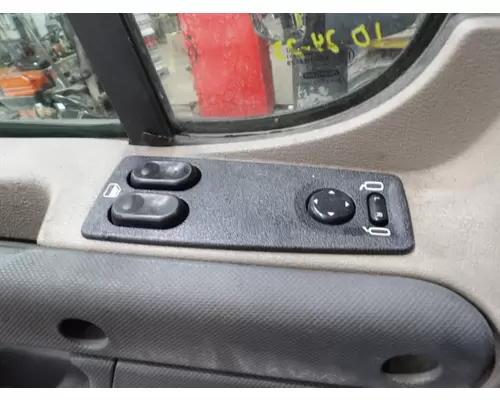 FREIGHTLINER CASCADIA 2008-2018 DOOR ASSEMBLY, FRONT