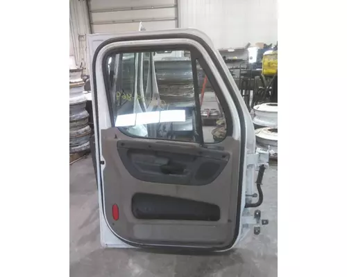 FREIGHTLINER CASCADIA 2008-2018 DOOR ASSEMBLY, FRONT