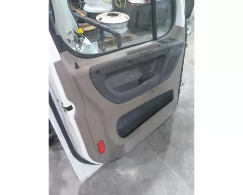FREIGHTLINER CASCADIA 2008-2018 DOOR ASSEMBLY, FRONT