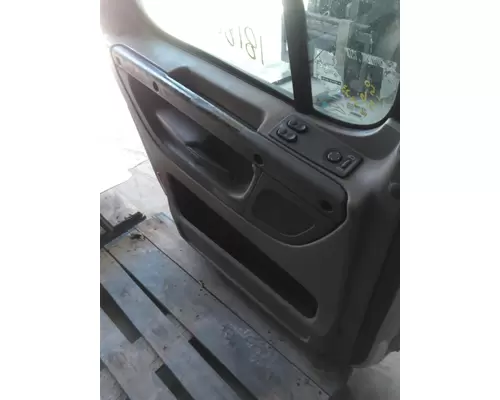 FREIGHTLINER CASCADIA 2008-2018 DOOR ASSEMBLY, FRONT