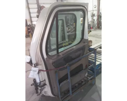 FREIGHTLINER CASCADIA 2008-2018 DOOR ASSEMBLY, FRONT