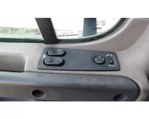 FREIGHTLINER CASCADIA 2008-2018 DOOR ASSEMBLY, FRONT
