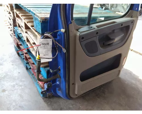 FREIGHTLINER CASCADIA 2008-2018 DOOR ASSEMBLY, FRONT