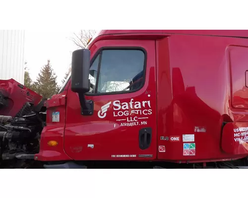 FREIGHTLINER CASCADIA 2008-2018 DOOR ASSEMBLY, FRONT