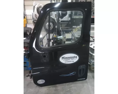 FREIGHTLINER CASCADIA 2008-2018 DOOR ASSEMBLY, FRONT