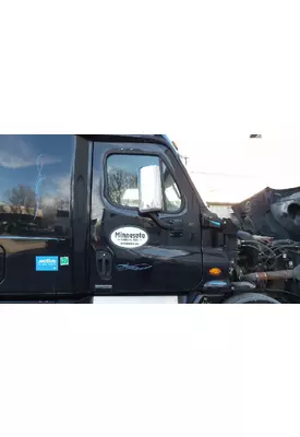 FREIGHTLINER CASCADIA 2008-2018 DOOR ASSEMBLY, FRONT