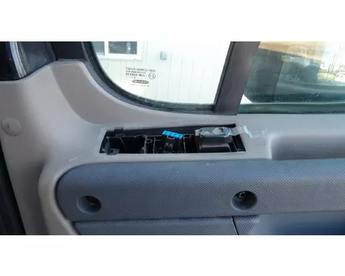 FREIGHTLINER CASCADIA 2008-2018 DOOR ASSEMBLY, FRONT