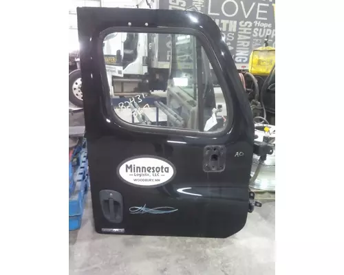 FREIGHTLINER CASCADIA 2008-2018 DOOR ASSEMBLY, FRONT