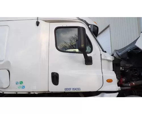 FREIGHTLINER CASCADIA 2008-2018 DOOR ASSEMBLY, FRONT