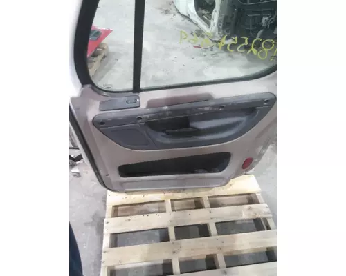 FREIGHTLINER CASCADIA 2008-2018 DOOR ASSEMBLY, FRONT