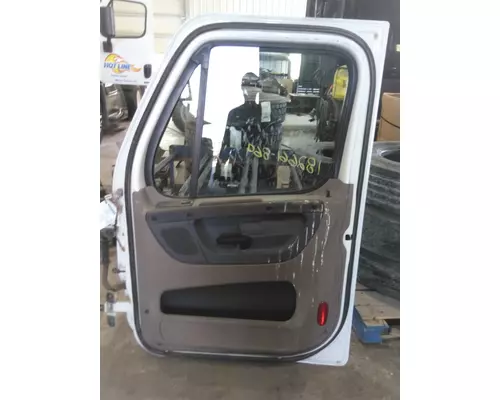FREIGHTLINER CASCADIA 2008-2018 DOOR ASSEMBLY, FRONT