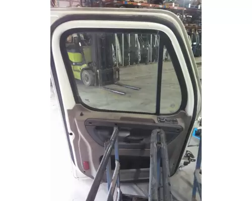 FREIGHTLINER CASCADIA 2008-2018 DOOR ASSEMBLY, FRONT