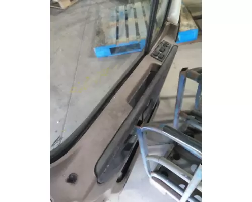 FREIGHTLINER CASCADIA 2008-2018 DOOR ASSEMBLY, FRONT