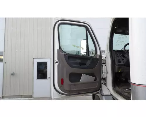 FREIGHTLINER CASCADIA 2008-2018 DOOR ASSEMBLY, FRONT