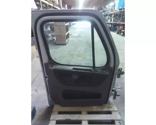 FREIGHTLINER CASCADIA 2008-2018 DOOR ASSEMBLY, FRONT
