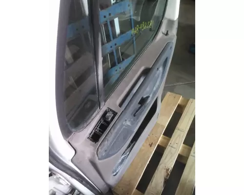 FREIGHTLINER CASCADIA 2008-2018 DOOR ASSEMBLY, FRONT