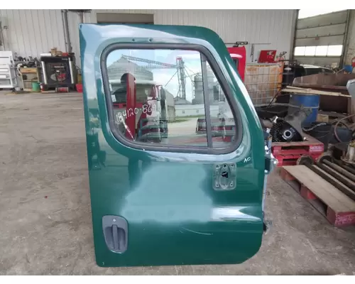 FREIGHTLINER CASCADIA 2008-2018 DOOR ASSEMBLY, FRONT