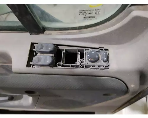 FREIGHTLINER CASCADIA 2008-2018 DOOR ASSEMBLY, FRONT