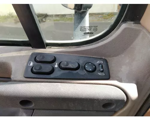 FREIGHTLINER CASCADIA 2008-2018 DOOR ASSEMBLY, FRONT