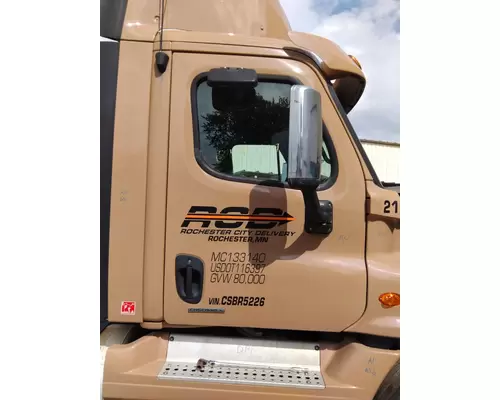 FREIGHTLINER CASCADIA 2008-2018 DOOR ASSEMBLY, FRONT