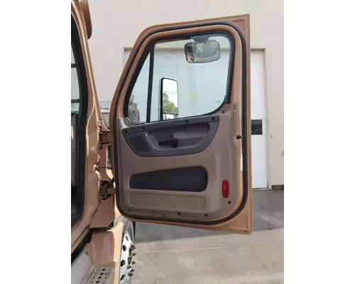 FREIGHTLINER CASCADIA 2008-2018 DOOR ASSEMBLY, FRONT