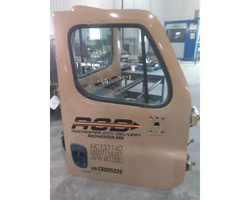 FREIGHTLINER CASCADIA 2008-2018 DOOR ASSEMBLY, FRONT