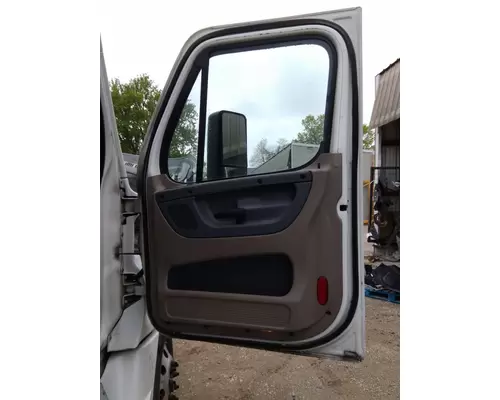 FREIGHTLINER CASCADIA 2008-2018 DOOR ASSEMBLY, FRONT