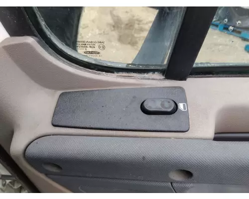 FREIGHTLINER CASCADIA 2008-2018 DOOR ASSEMBLY, FRONT