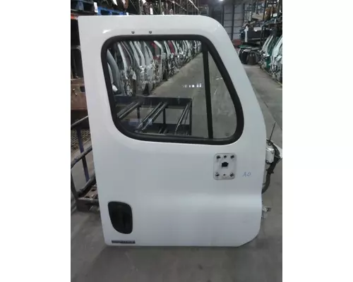 FREIGHTLINER CASCADIA 2008-2018 DOOR ASSEMBLY, FRONT