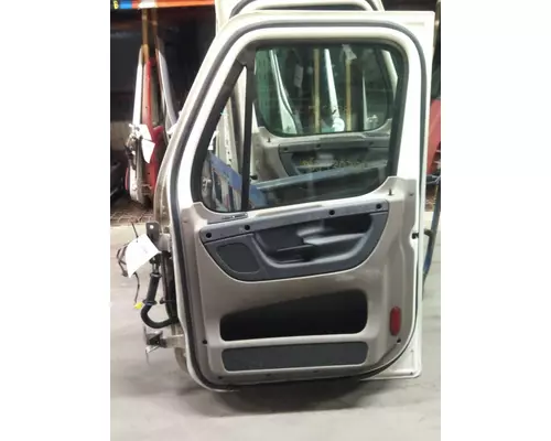 FREIGHTLINER CASCADIA 2008-2018 DOOR ASSEMBLY, FRONT