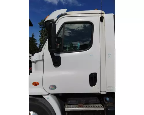 FREIGHTLINER CASCADIA 2008-2018 DOOR ASSEMBLY, FRONT