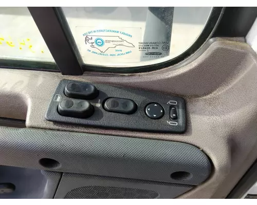 FREIGHTLINER CASCADIA 2008-2018 DOOR ASSEMBLY, FRONT