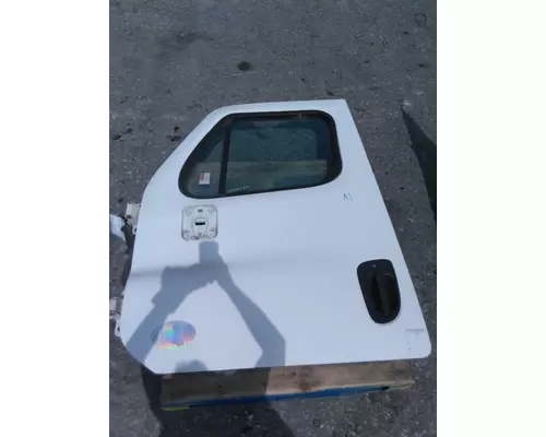 FREIGHTLINER CASCADIA 2008-2018 DOOR ASSEMBLY, FRONT