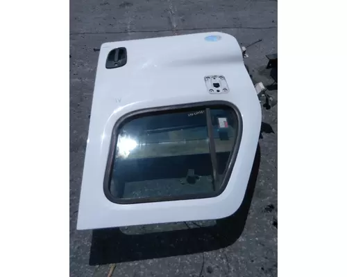 FREIGHTLINER CASCADIA 2008-2018 DOOR ASSEMBLY, FRONT