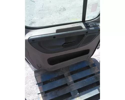 FREIGHTLINER CASCADIA 2008-2018 DOOR ASSEMBLY, FRONT