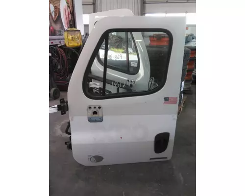 FREIGHTLINER CASCADIA 2008-2018 DOOR ASSEMBLY, FRONT