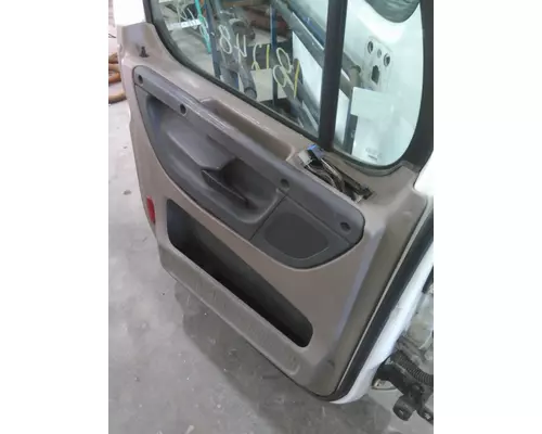 FREIGHTLINER CASCADIA 2008-2018 DOOR ASSEMBLY, FRONT