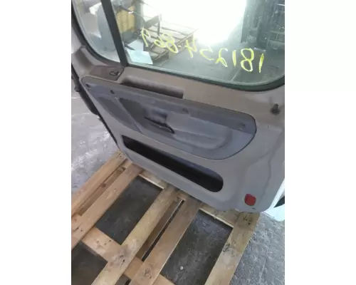 FREIGHTLINER CASCADIA 2008-2018 DOOR ASSEMBLY, FRONT