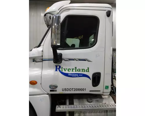FREIGHTLINER CASCADIA 2008-2018 DOOR ASSEMBLY, FRONT