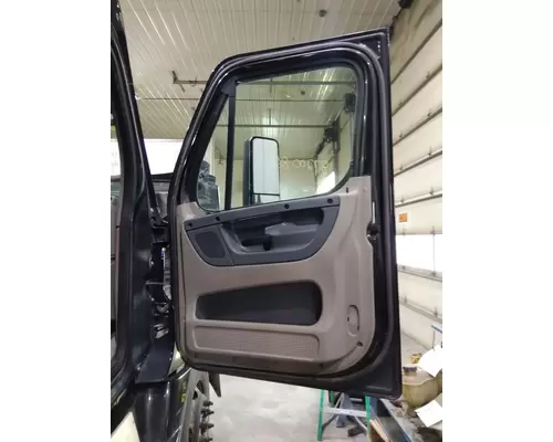 FREIGHTLINER CASCADIA 2008-2018 DOOR ASSEMBLY, FRONT