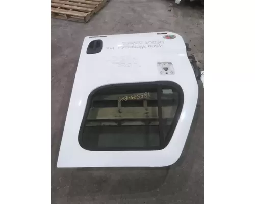 FREIGHTLINER CASCADIA 2008-2018 DOOR ASSEMBLY, FRONT