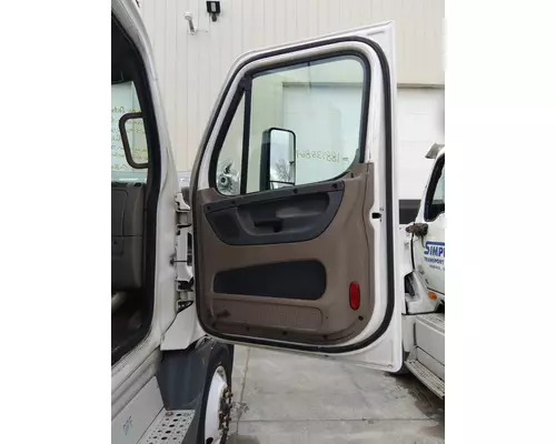 FREIGHTLINER CASCADIA 2008-2018 DOOR ASSEMBLY, FRONT
