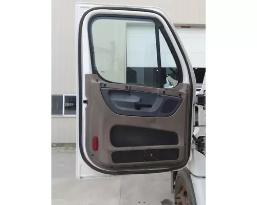 FREIGHTLINER CASCADIA 2008-2018 DOOR ASSEMBLY, FRONT