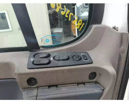 FREIGHTLINER CASCADIA 2008-2018 DOOR ASSEMBLY, FRONT