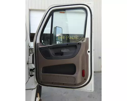 FREIGHTLINER CASCADIA 2008-2018 DOOR ASSEMBLY, FRONT