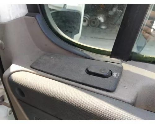 FREIGHTLINER CASCADIA 2008-2018 DOOR ASSEMBLY, FRONT