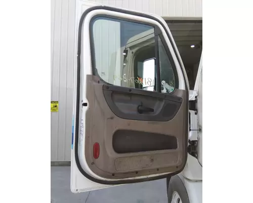 FREIGHTLINER CASCADIA 2008-2018 DOOR ASSEMBLY, FRONT