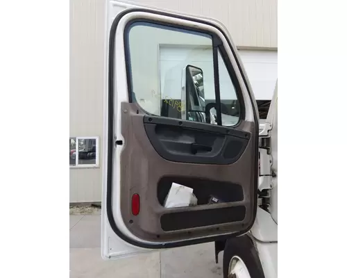 FREIGHTLINER CASCADIA 2008-2018 DOOR ASSEMBLY, FRONT