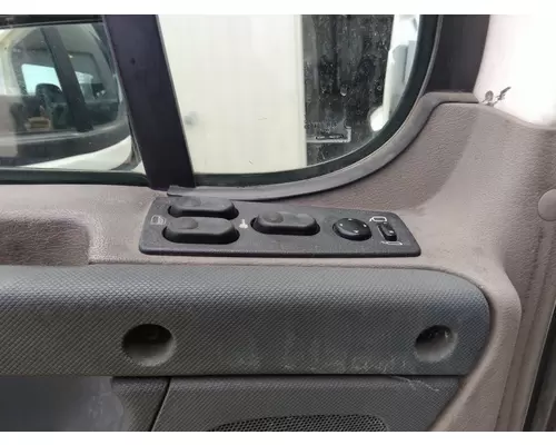 FREIGHTLINER CASCADIA 2008-2018 DOOR ASSEMBLY, FRONT