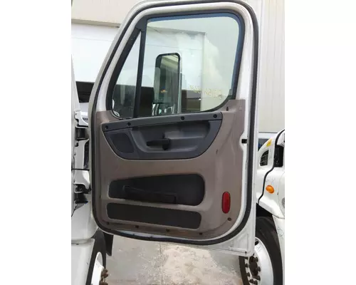 FREIGHTLINER CASCADIA 2008-2018 DOOR ASSEMBLY, FRONT